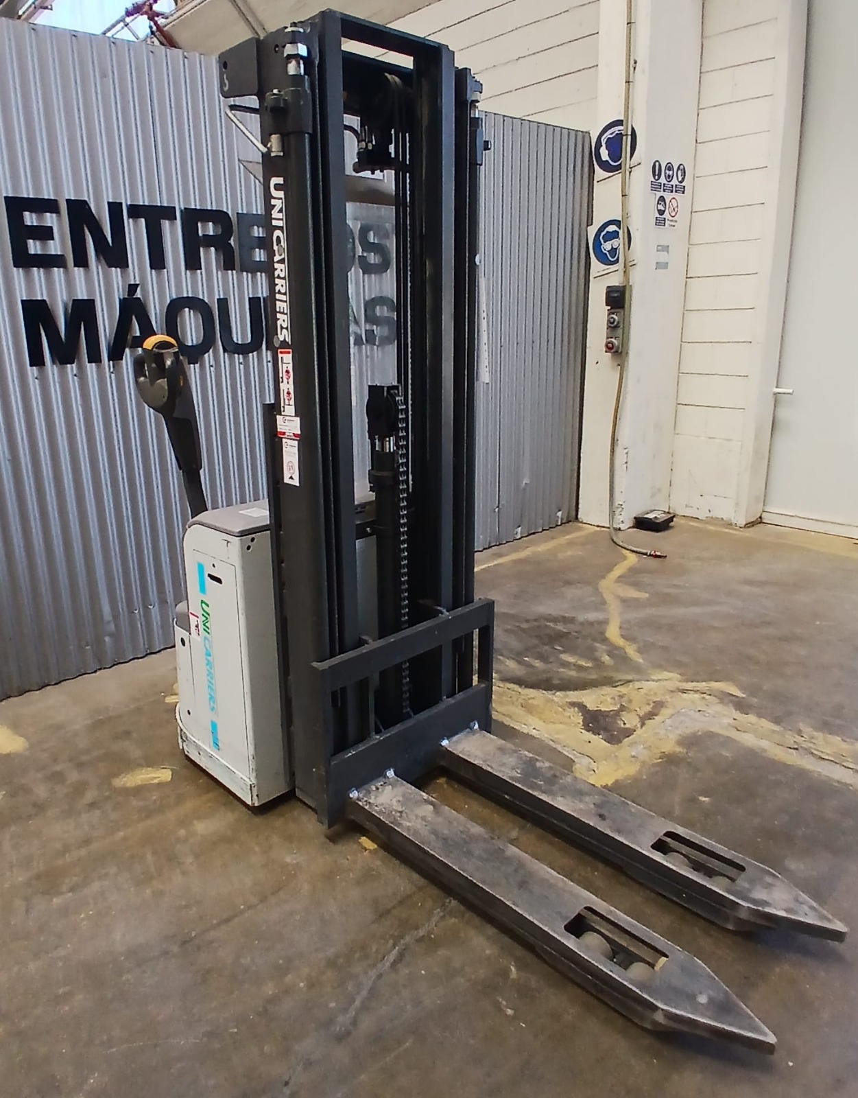 Stacker – UniCarriers PSH-160