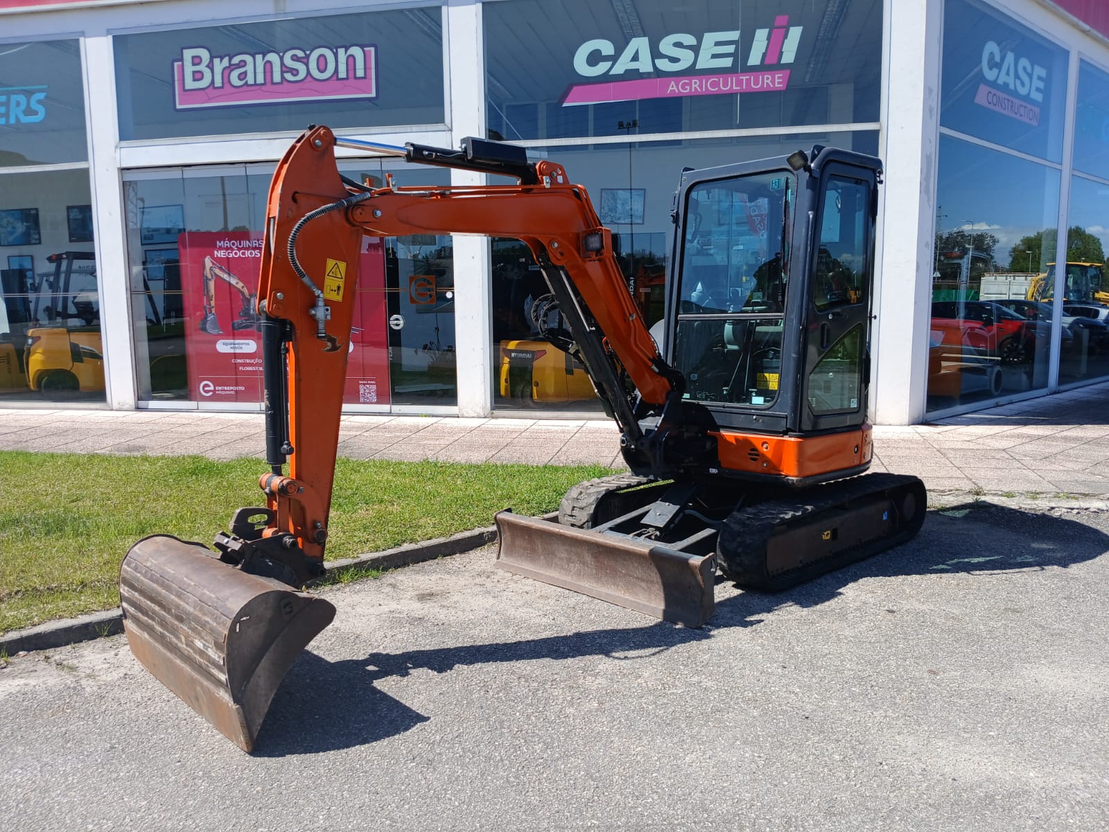 Mini Escavadora HITACHI ZX33U-6 (…39)