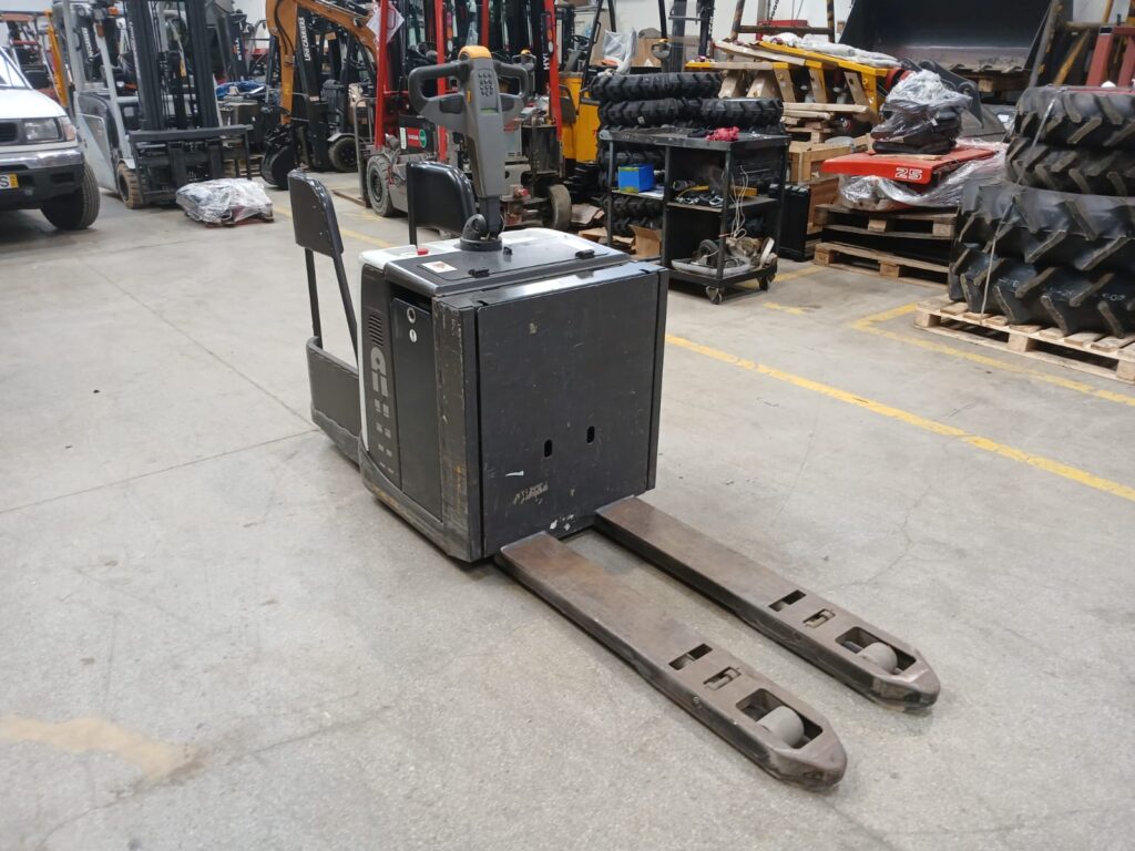Porta-paletes com plataforma – UniCarriers PMR 200F (217388)