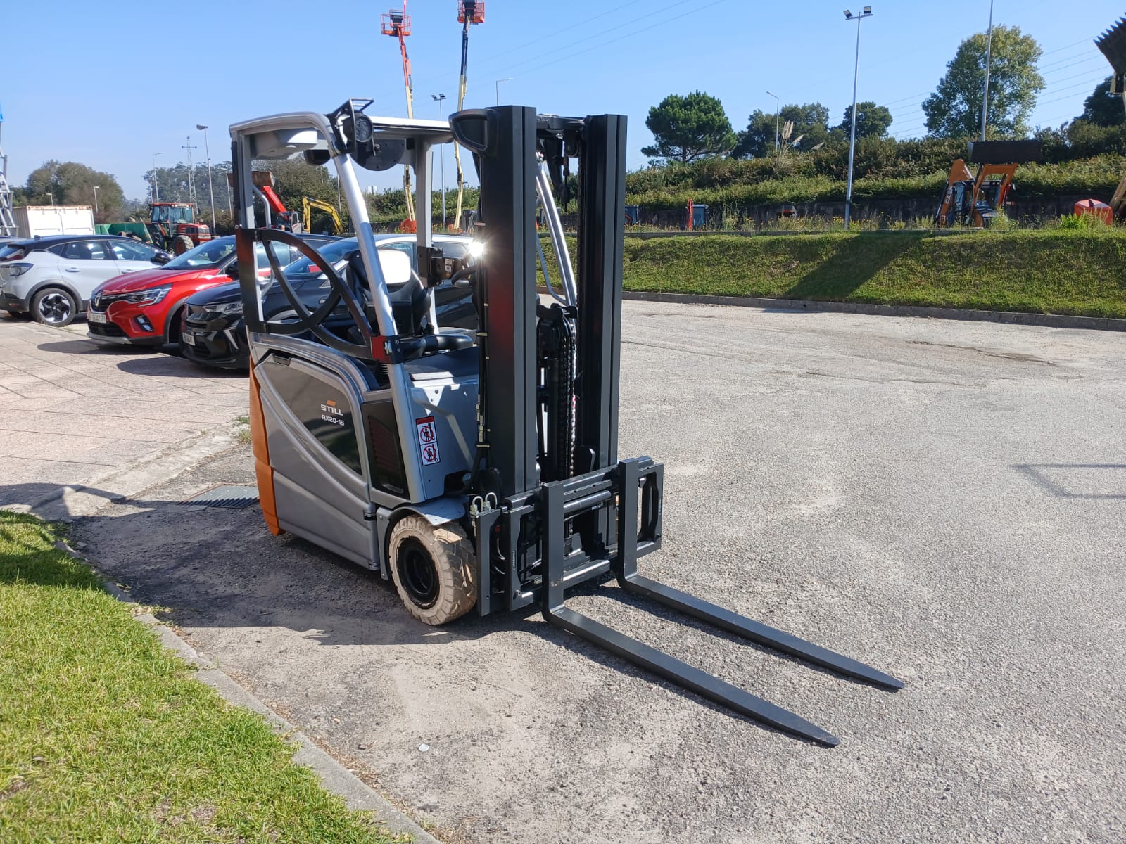 Empilhadores eléctricos – Still RX20-16