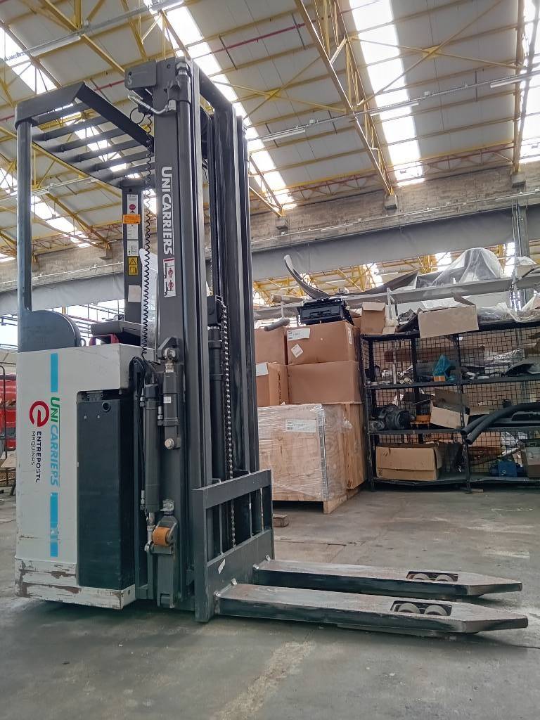 Stacker de Condutor Embarcado – UniCarriers AJN 160