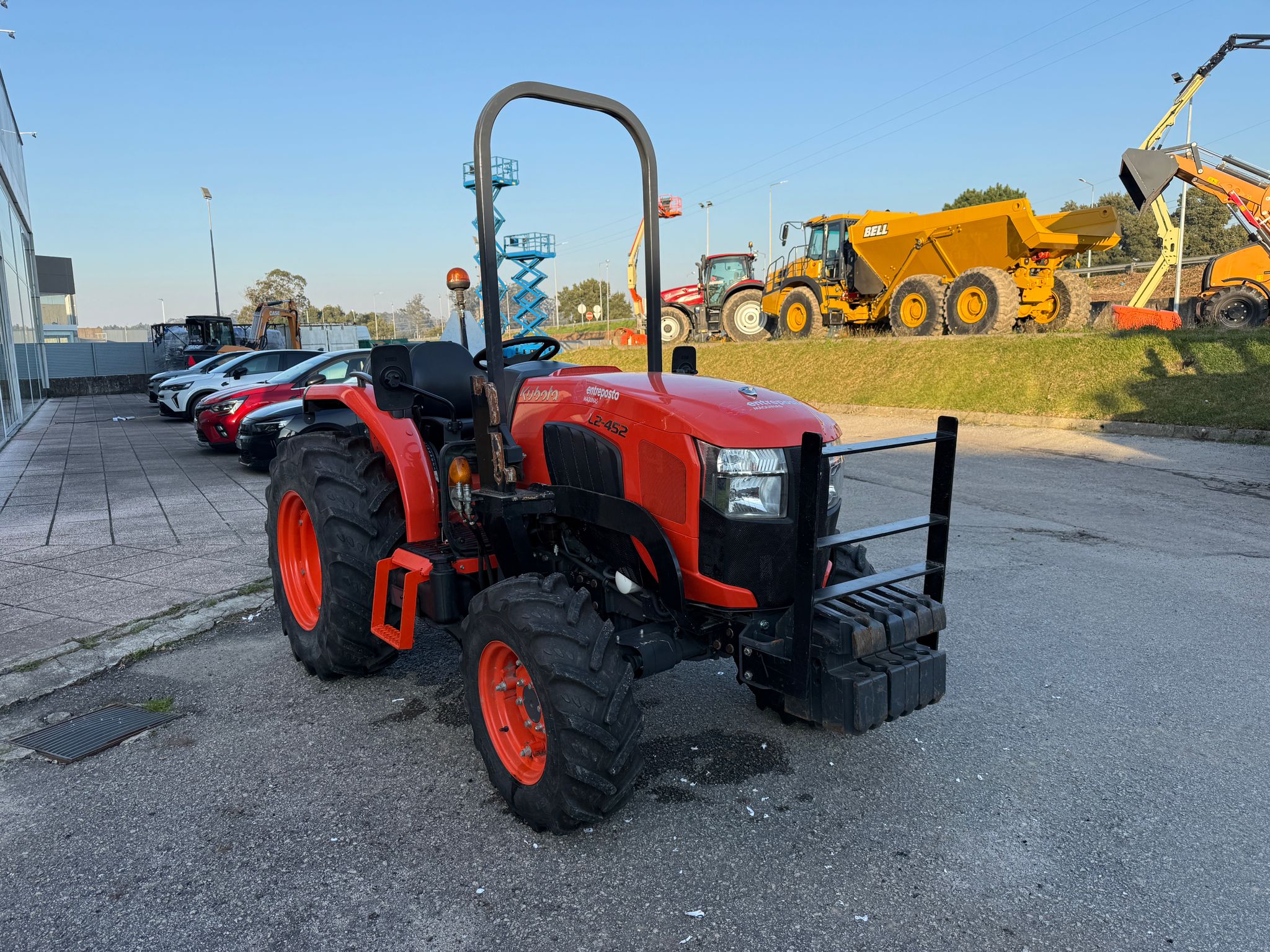 Trator – Kubota L2 – 452