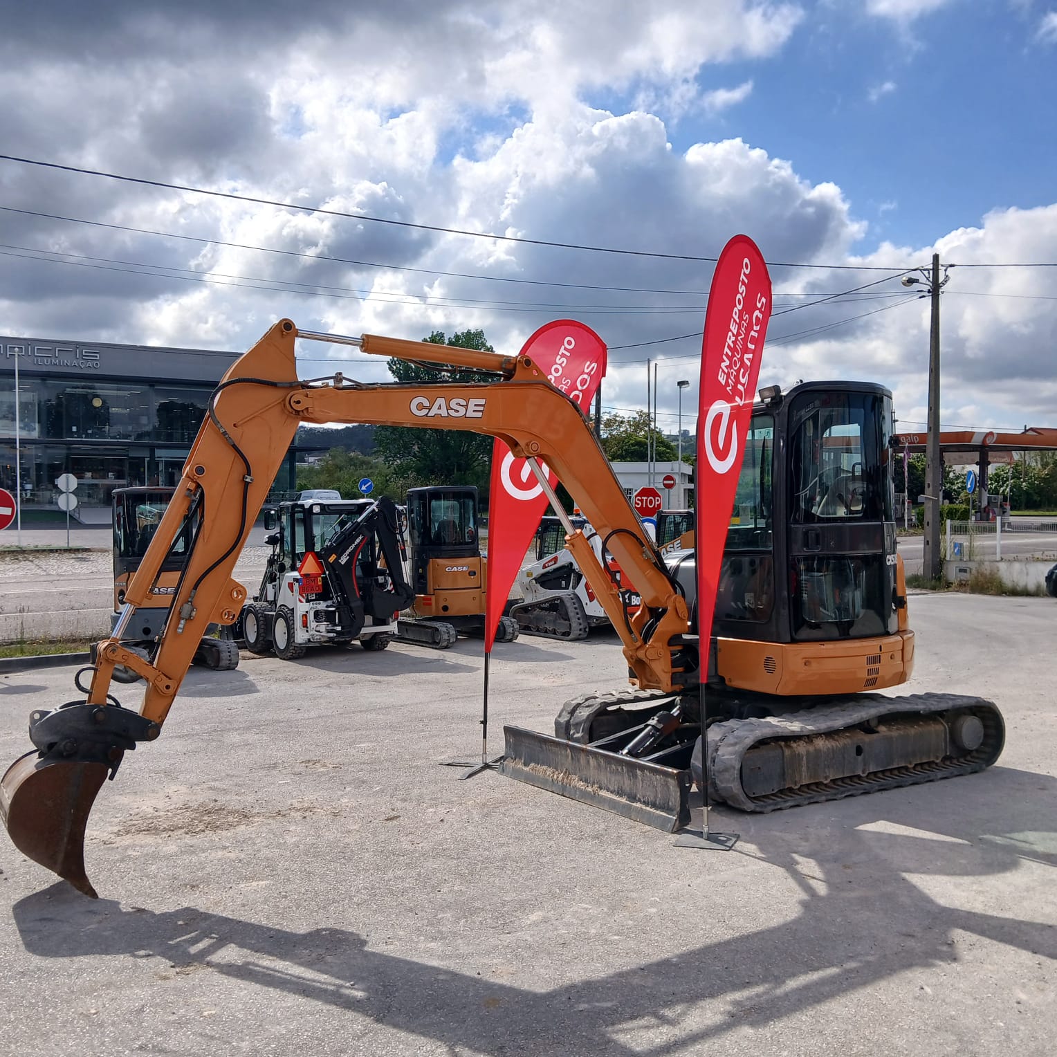 Mini Escavadora CASE CX50B